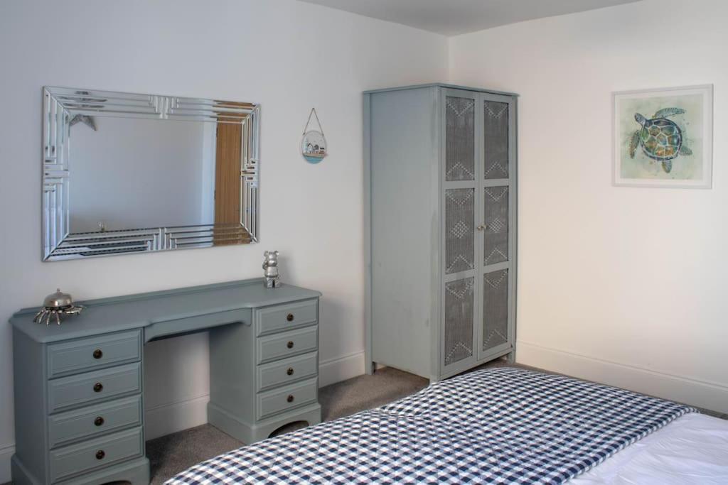 Lovely 2- Bedroom Apartment With Stunning Sea Views Worthing Dış mekan fotoğraf
